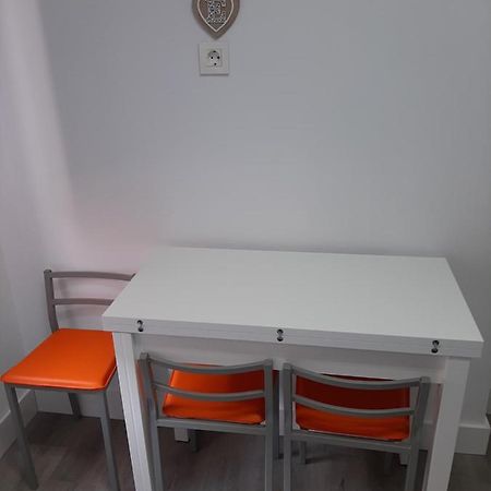 Versalles1 Appartement Avilés Buitenkant foto