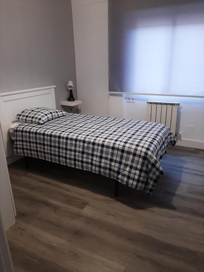 Versalles1 Appartement Avilés Buitenkant foto